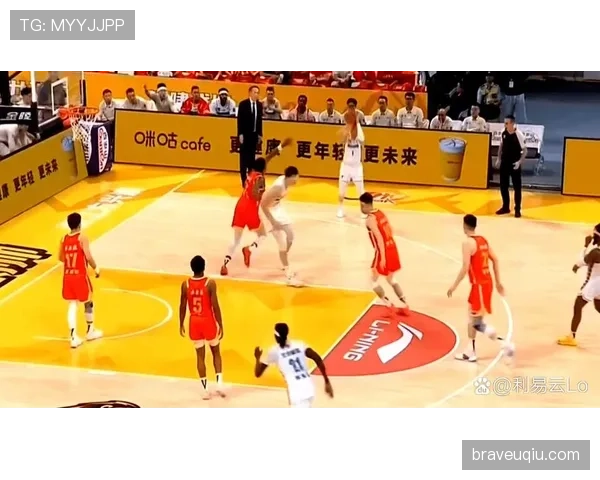 篮球规则解析:什么是抢篮板犯规及其判定标准? 篮球规则解析:什么是抢篮板犯规及其判定标准?